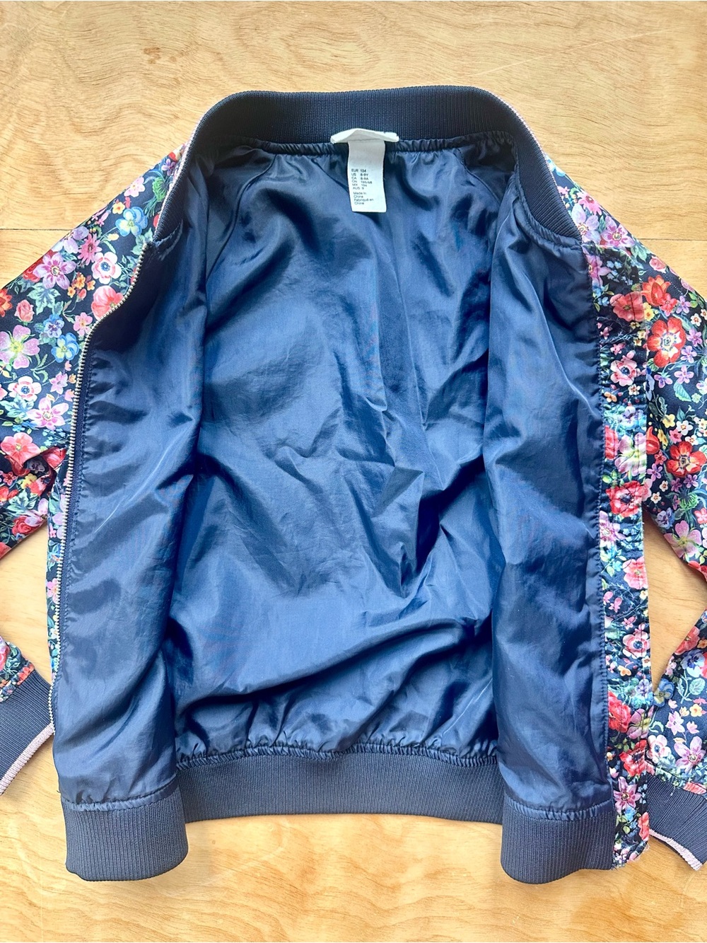 Natalie Lété x H&M Floral Satin Bomber Jacket Girls 8-9Y Navy Zip Pockets - Picture 8 of 12